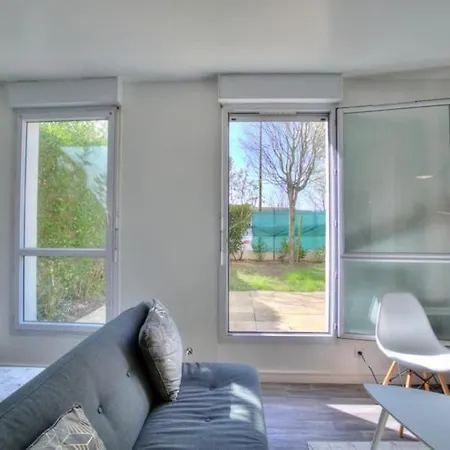 Studio Spacieux Avec Terrasse Et Parking Viry-Châtillon Exterior foto