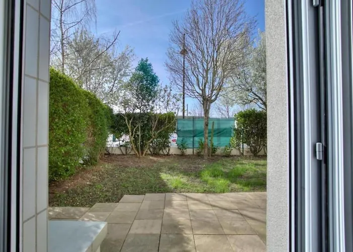 Studio Spacieux Avec Terrasse Et Parking